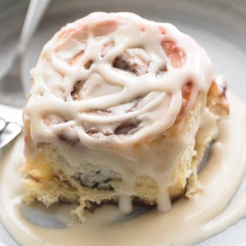 Cinnamon rolls on sale with cream cheese
