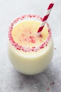 Peppermint White Hot Chocolate | lecremedelacrumb.com