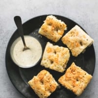 Easy Focaccia Bread | lecremedelacrumb.com