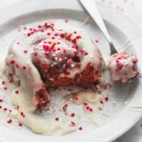 Red Velvet Cinnamon Rolls with Brown Butter Cream Cheese Frosting | lecremedelacrumb.com