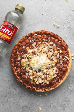 Caramel Coconut Macadamia Nut Pie | lecremedelarumb.com