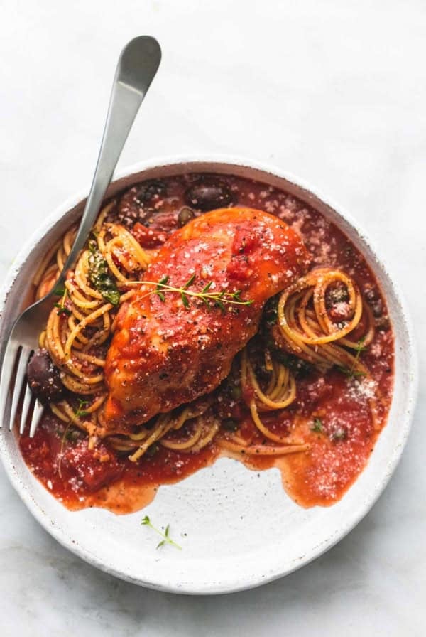 Healthy Slow Cooker Chicken Cacciatore | lecremedelacrumb.com