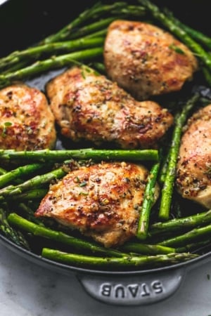 One Pan Garlic Herb Chicken & Asparagus | lecremedelacrumb.com