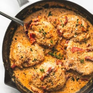 Skillet Chicken in Creamy Sun Dried Tomato Sauce | lecremedelacrumb.com