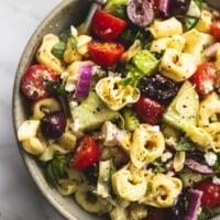 Greek Tortellini Pasta Salad | lecremedelacrumb.com
