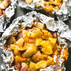 Bacon Cheddar Potatoes in Foil | lecremedelacrumb.com