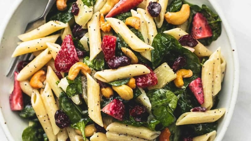 Strawberry Spinach Pasta Salad with Orange Poppy Seed Dressing | lecremedelacrumb.com