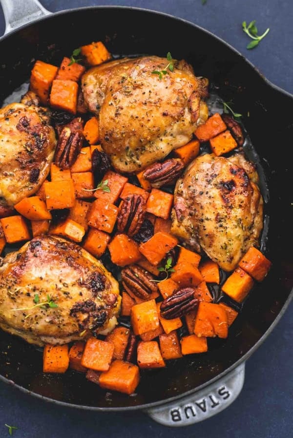Honey Roasted Chicken and Sweet Potatoes Skillet | lecremedelacrumb.com