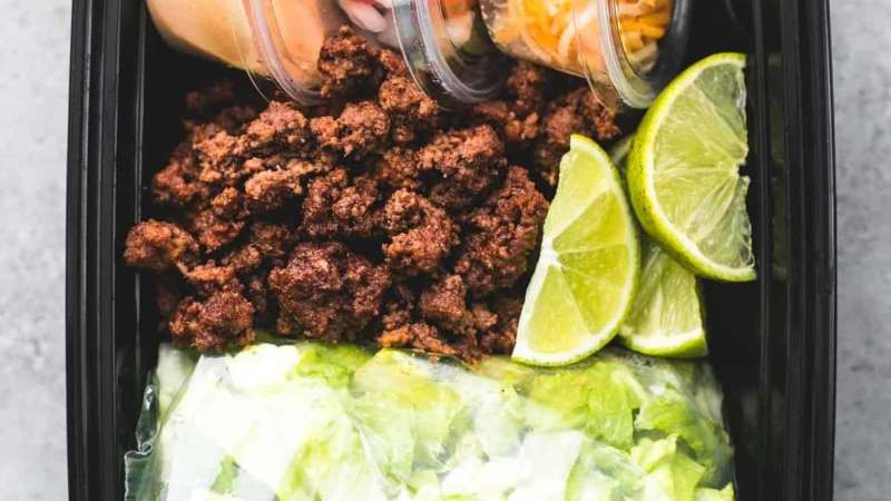 Taco Salad Meal Prep | lecremedelacrumb.com