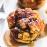 Baked Cinnamon French Toast Muffins | lecremedelacrumb.com