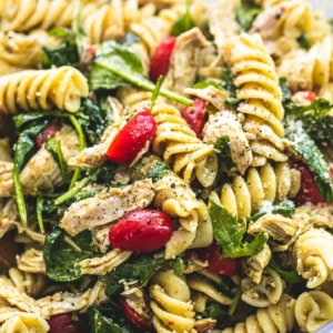 Pesto Chicken Pasta Salad | lecremedelacrumb.com
