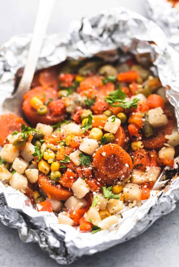 Easy Vegetable Medley Foil Packs side dish recipe | lecremedelacrumb.com