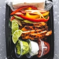 Easy Meal Prep Chicken Fajitas | lecremedelacrumb.com