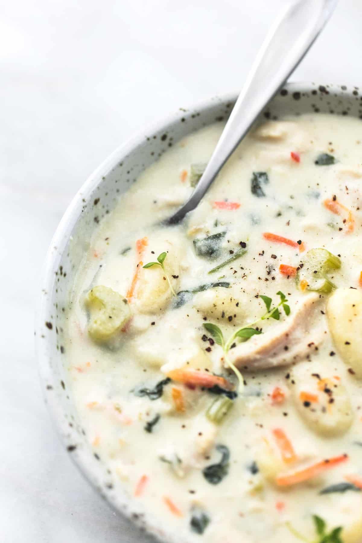 Easy Olive Garden Chicken Gnocchi Soup recipe | lecremedelacrumb.com