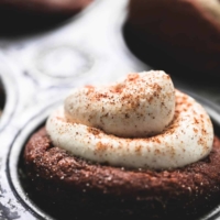 Easy Gingerbread Cheesecake Cups and Whoopie Pies with Caramel Frosting recipe | lecremedelacrumb.com
