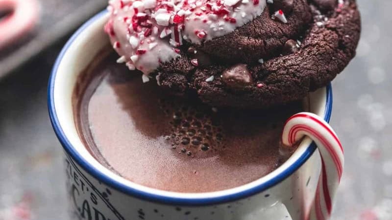 Double Chocolate Peppermint Bark Cookies recipe | lecremedelacrumb.com