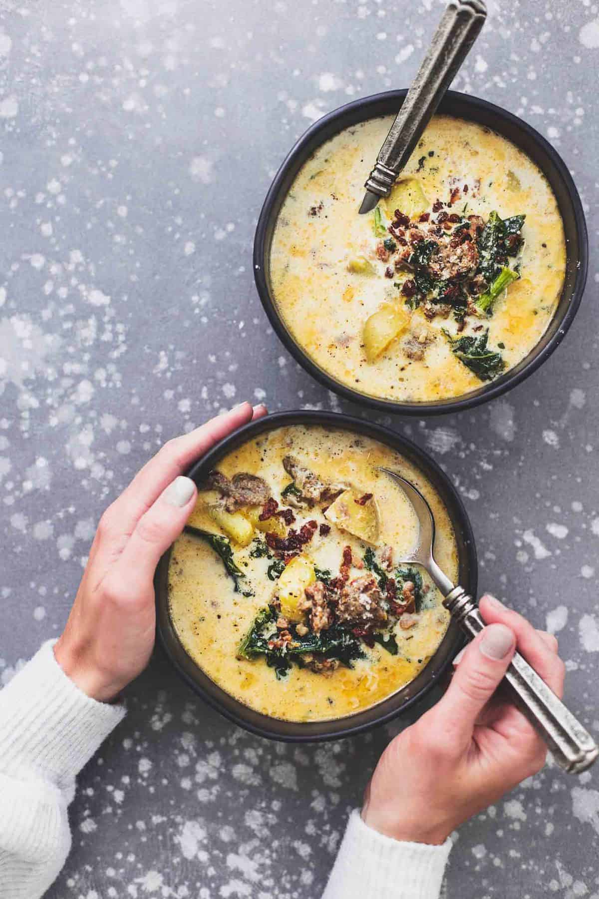 Easy Zuppa Toscana Soup Recipe | lecremedelacrumb.com