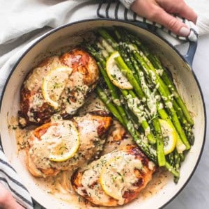 Easy One Pan Creamy Lemon Chicken and Asparagus Dinner Recipe | lecremedelacrumb.com
