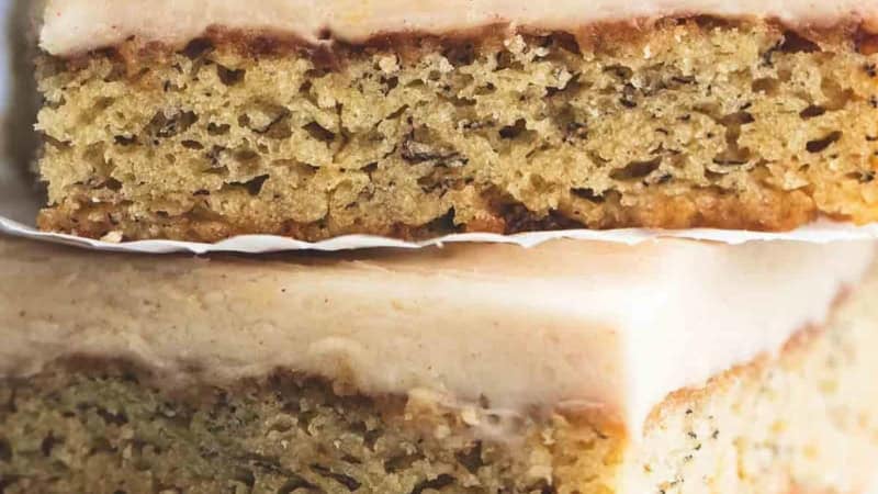 Banana Bars with Cream Cheese Frosting recipe | lecremedelacrumb.com