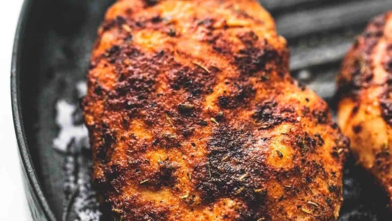Simple Grilled Chicken Dry Rub easy tasty recipe | lecremedelacrumb.com