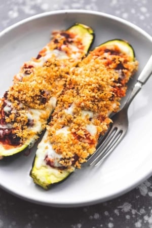 Healthy Italian Stuffed Zucchini Boats recipe | lecremedelacrumb.com