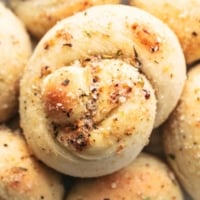 Easy Homemade Garlic Parmesan Knots Recipe | lecremedelacrumb.com