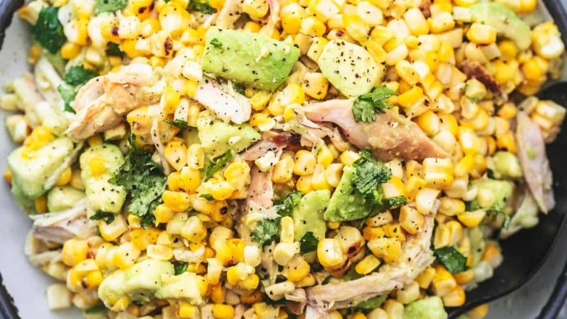 CHICKEN AVOCADO CORN SALAD easy healthy recipe | lecremedelacrumb.com