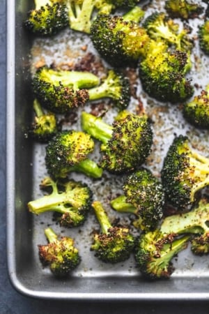 Easy tasty and healthy ROASTED BROCCOLI side dish recipe | lecremedelacrumb.com