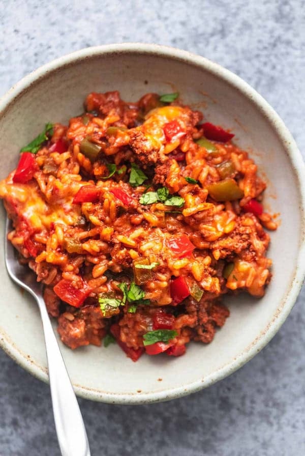 Easy Stuffed Peppers Skillet one pan ground beef meal | lecremedelacrumb.com