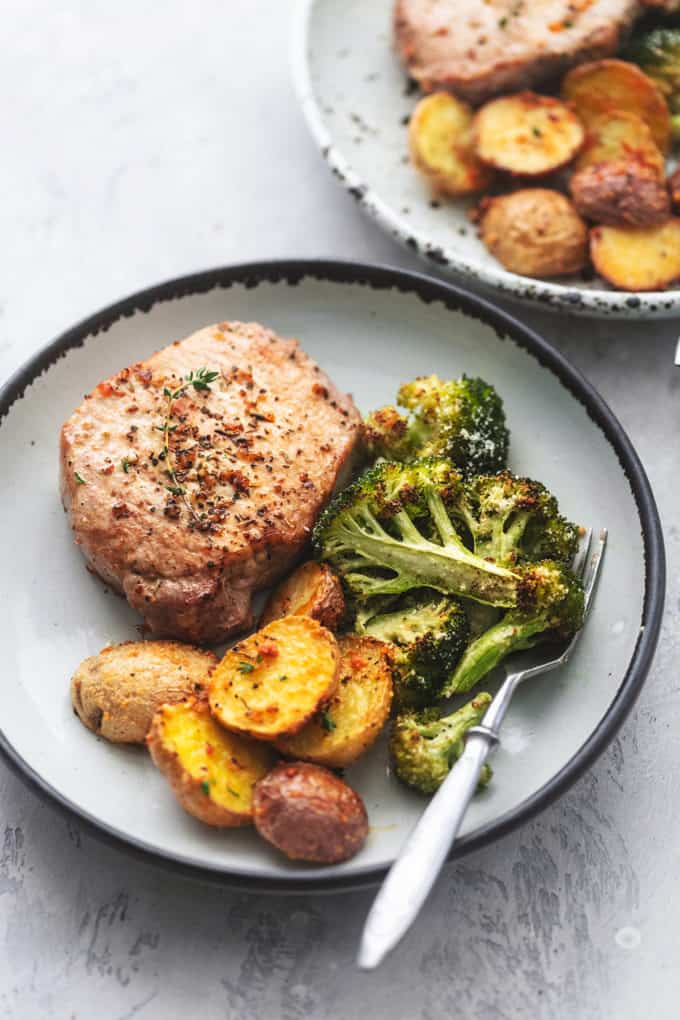 Recipe for Sheet Pan Pork Chops with Potatoes and Broccoli - Creme De ...