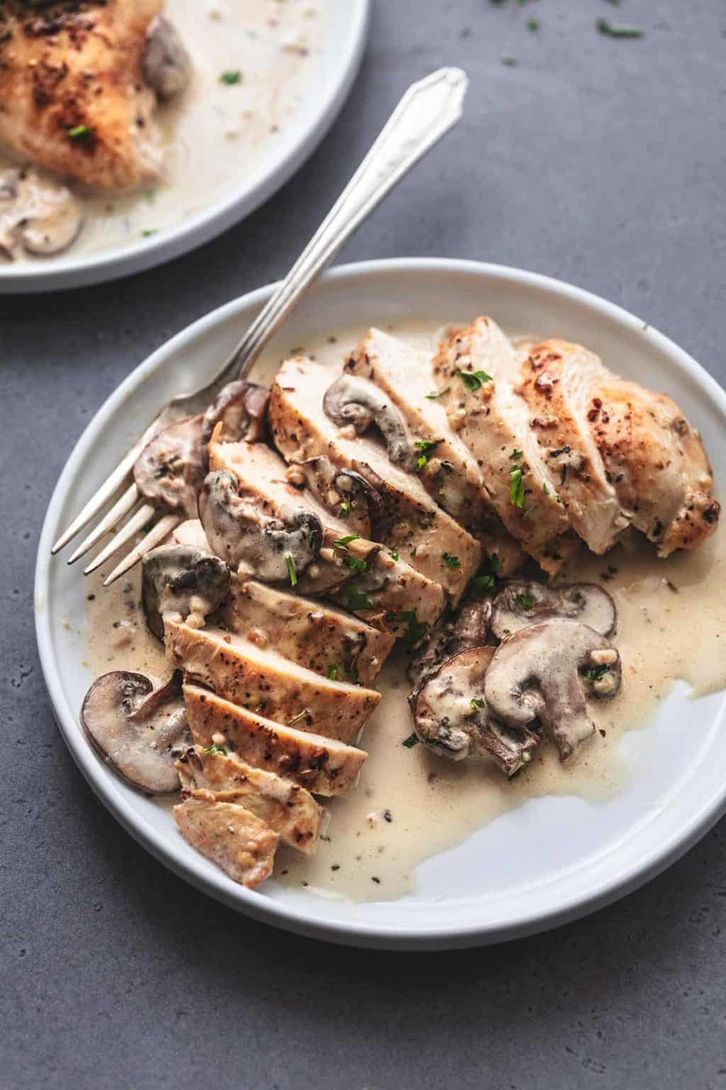 Mushroom Sauce for Chicken - Creme De La Crumb