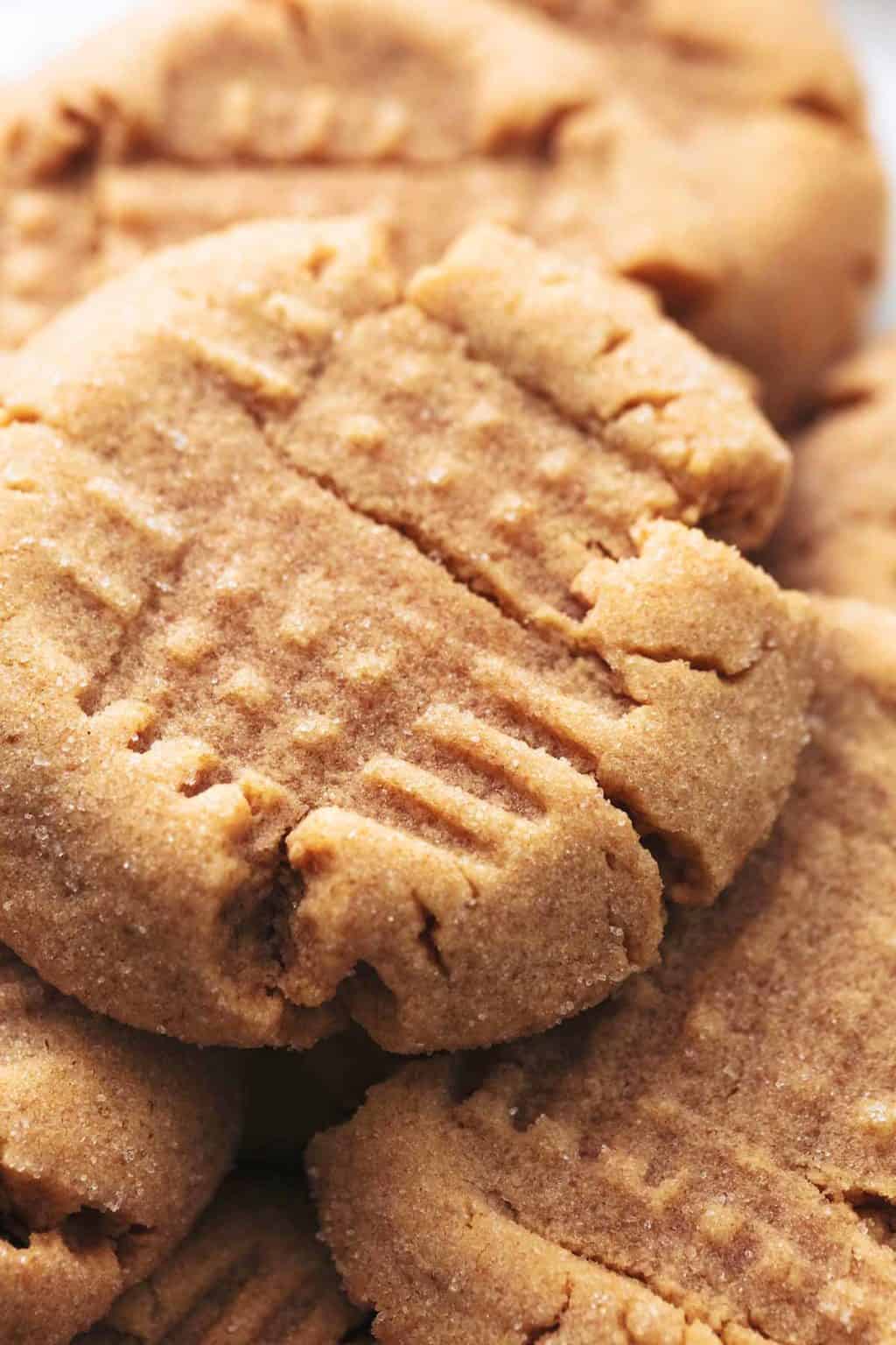 Best Super Soft Peanut Butter Cookies - Creme De La Crumb