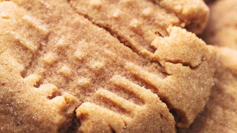 up close pile of peanut butter cookies