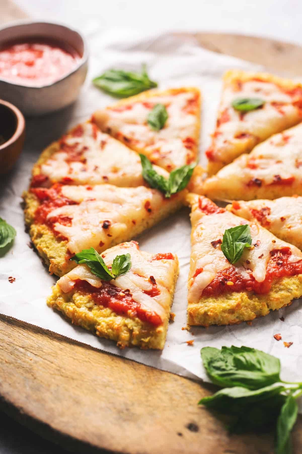 sliced cauliflower crust pizza