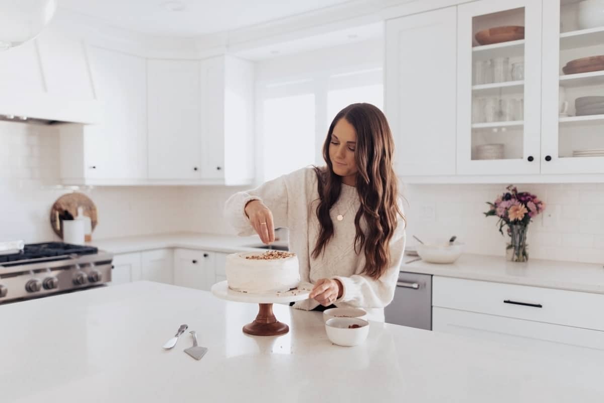 Tiffany of Creme de la Crumb in the kitchen