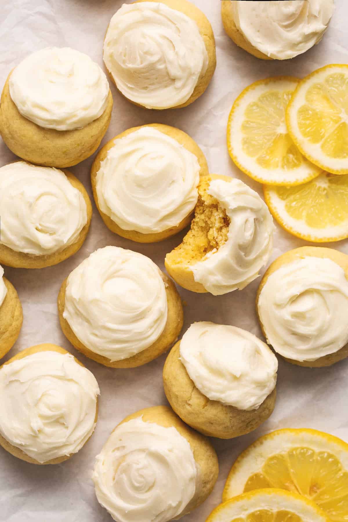 lemon cookies with frosting and lemon slices
