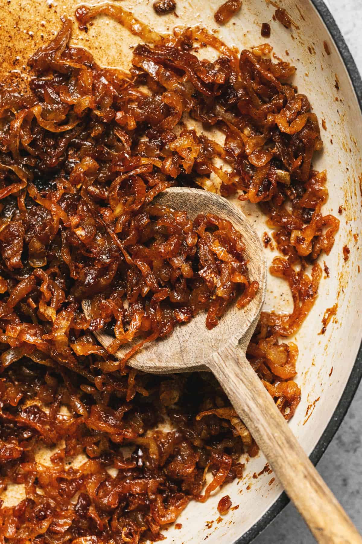 Caramelized Onions Recipe – Creme De La Crumb