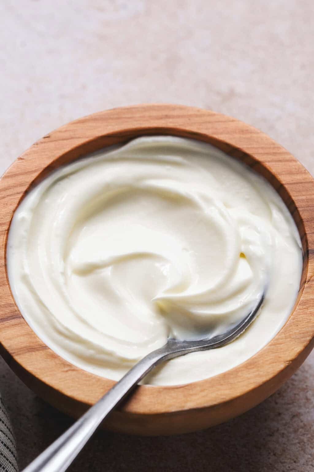 Sour Cream Recipe (+10 Sour Cream Substitutes!) - Creme De La Crumb